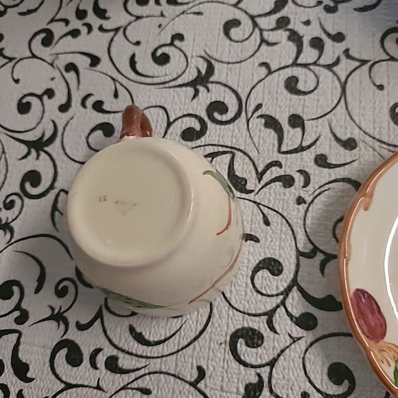 Fransican cups and Saucers - Picture 4 of 16